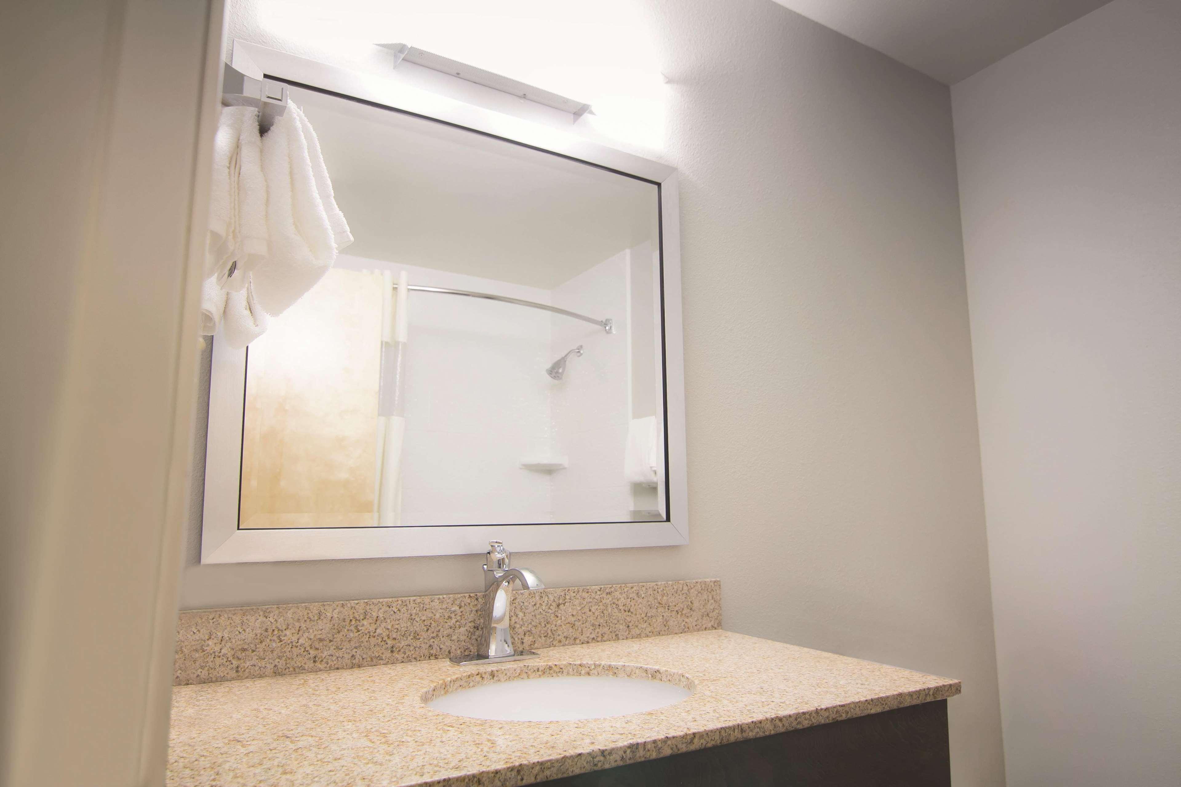 La Quinta By Wyndham Fairbanks Airport Hotel Ngoại thất bức ảnh