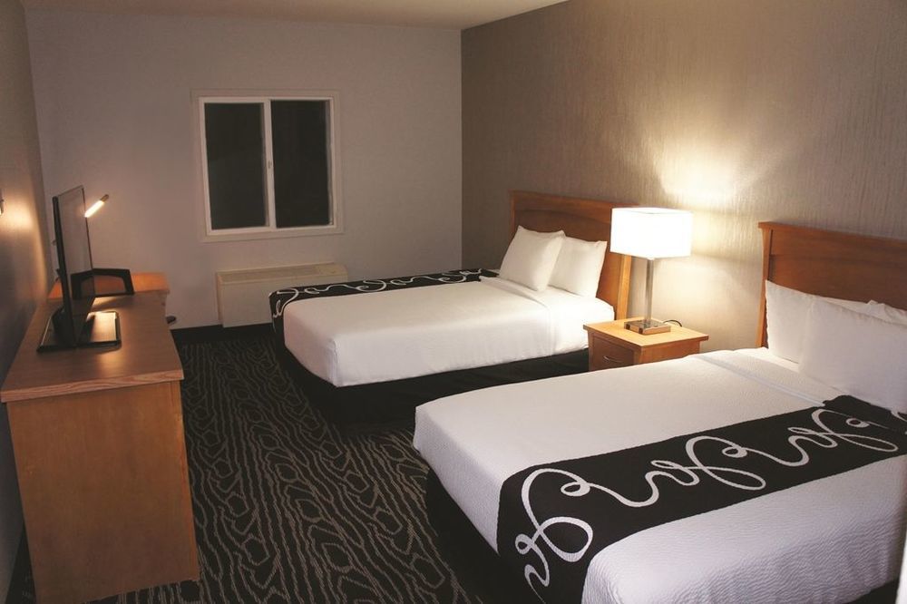 La Quinta By Wyndham Fairbanks Airport Hotel Phòng bức ảnh
