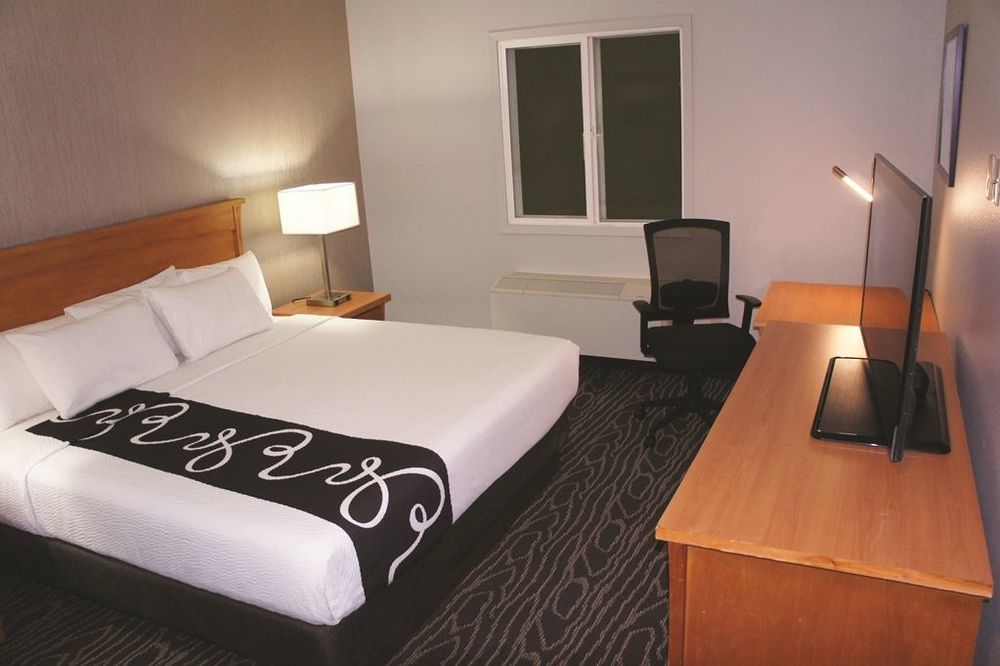 La Quinta By Wyndham Fairbanks Airport Hotel Phòng bức ảnh